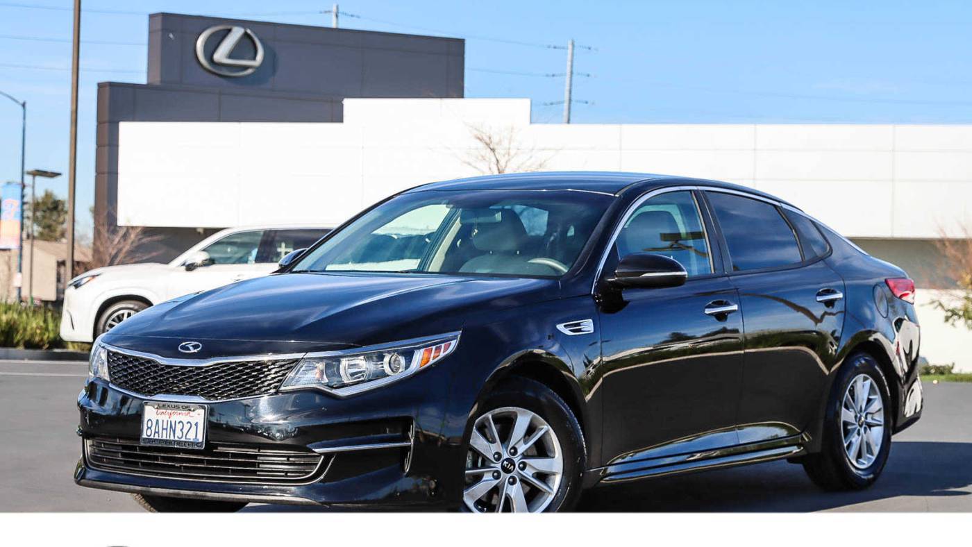 2017 Kia Optima LX — Sedan — 61,262 mi — Sacramento, CA