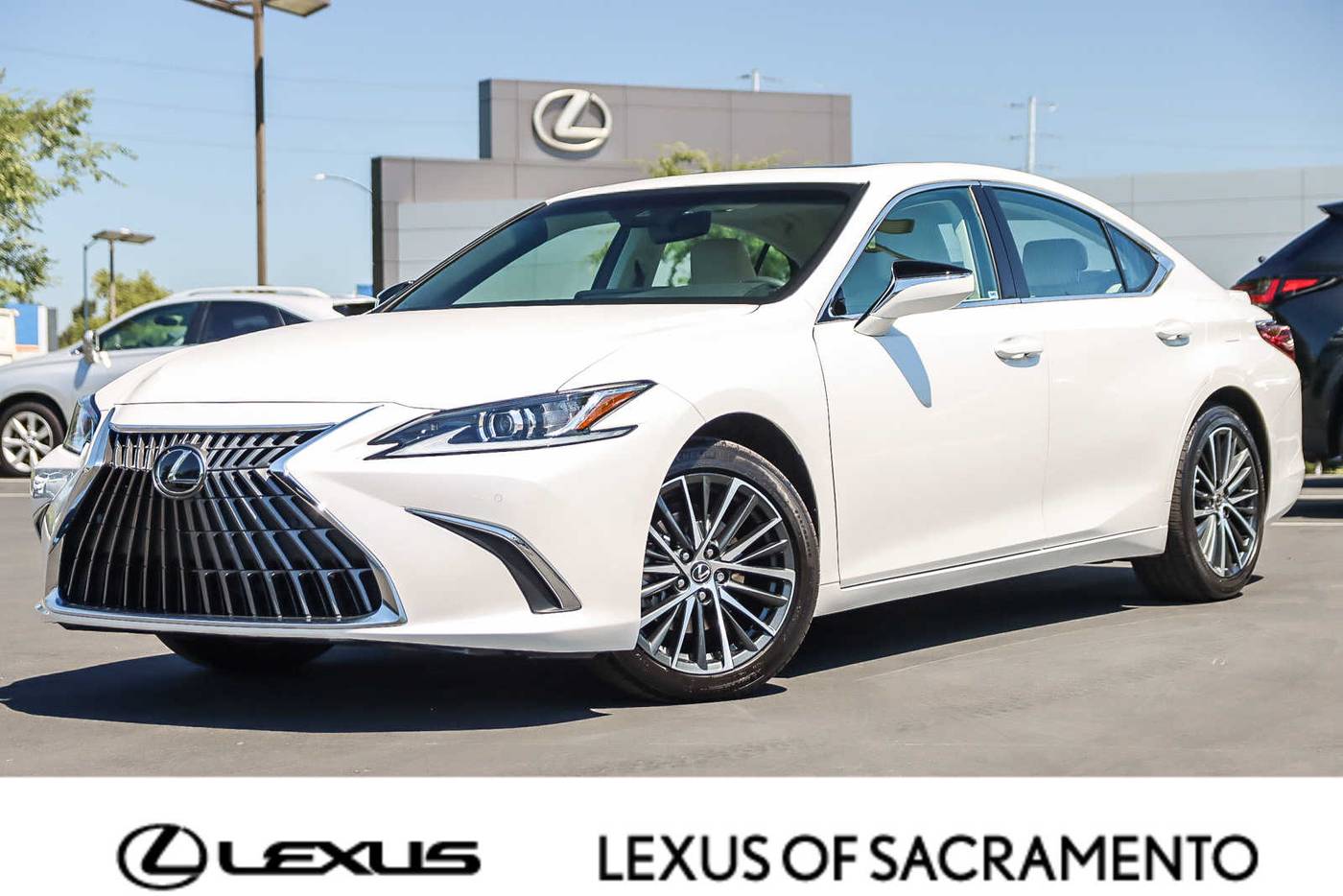 2023 Lexus ES ES 300h — Sedan — 5,867 mi — Sacramento, CA
