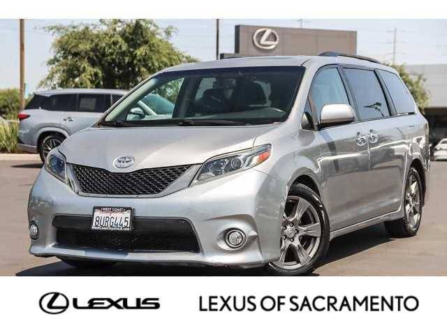 2017 Toyota Sienna SE — Minivan — 90,015 mi — Sacramento, CA