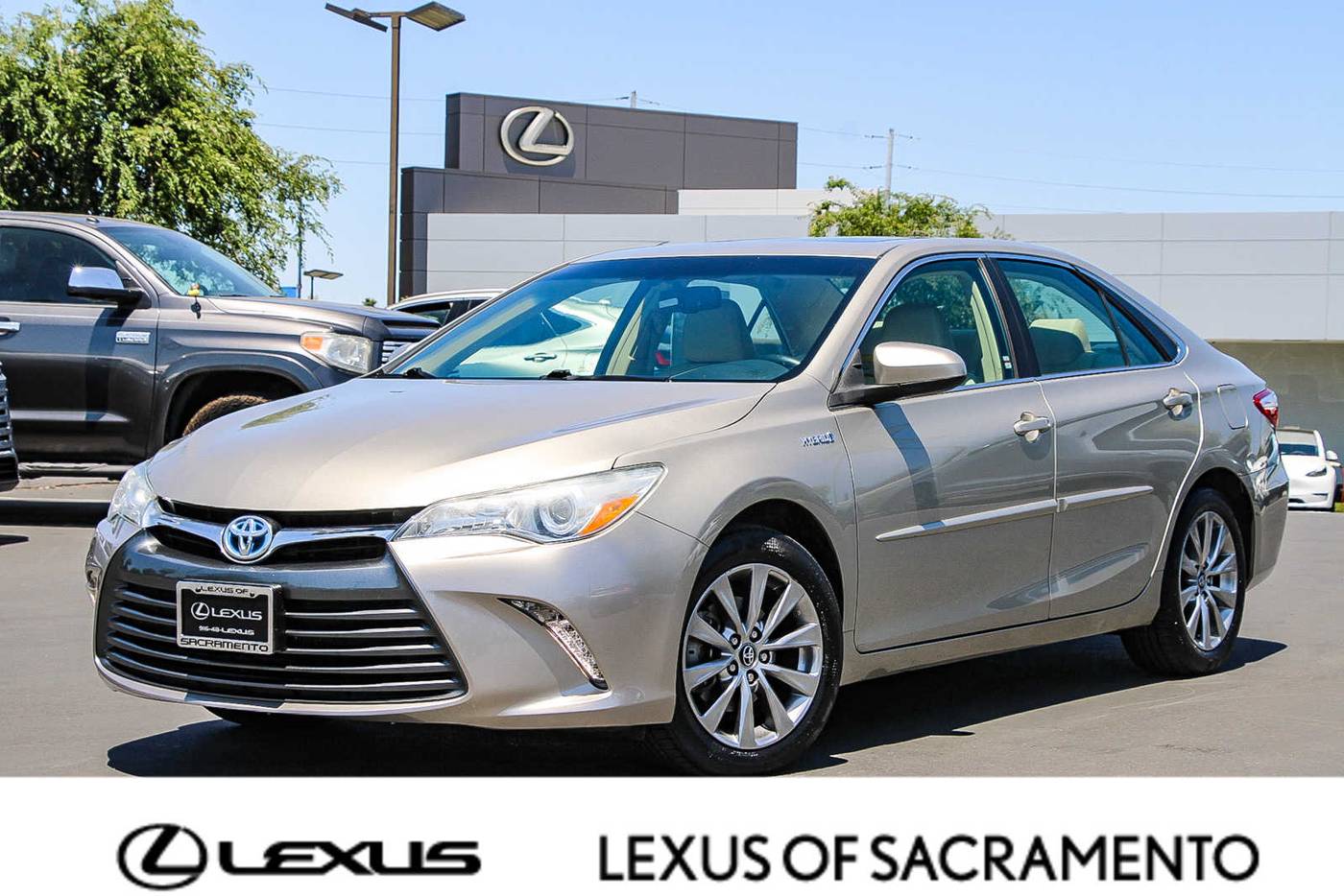 2016 Toyota Camry Hybrid XLE — Sedan — 56,302 mi — Sacramento, CA