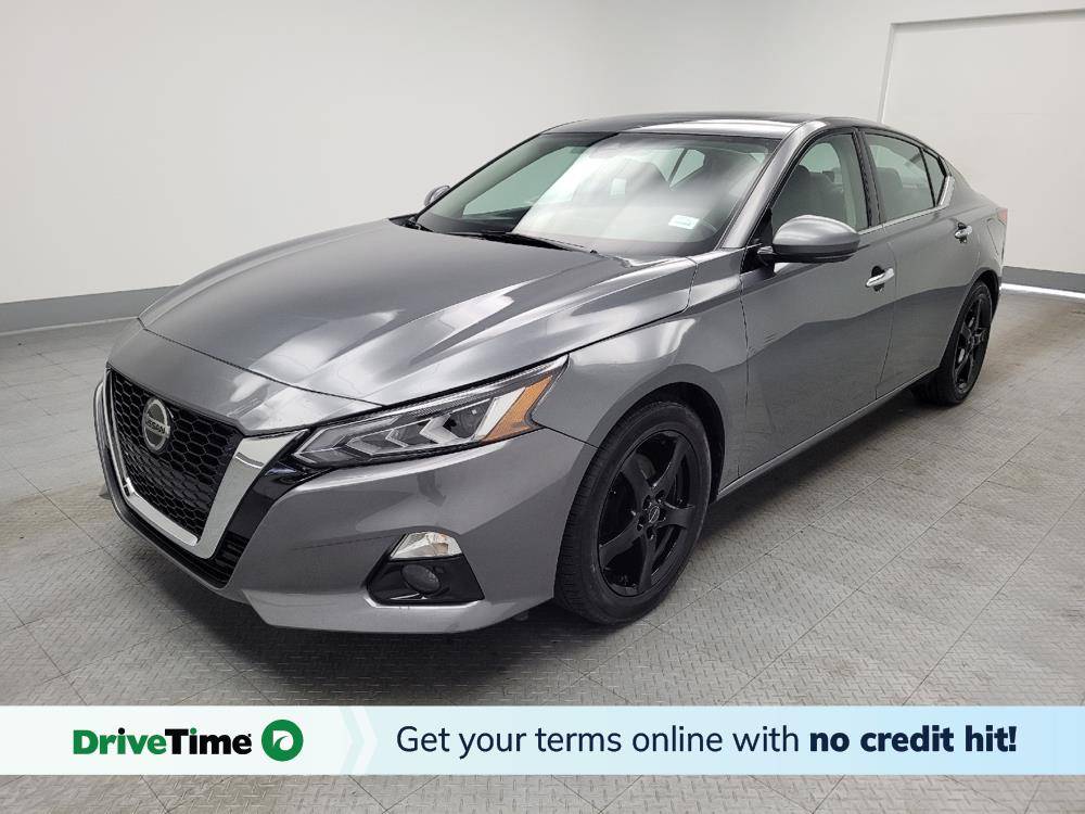 2019 Nissan Altima SV — Sedan — 104,810 mi — St. Louis, MO