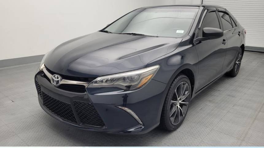 2016 Toyota Camry XSE V6 — Sedan — 86,940 mi — St. Louis, MO