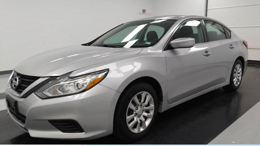 2017 Nissan Altima 2.5 S — Sedan — 95,670 mi — St. Louis, MO