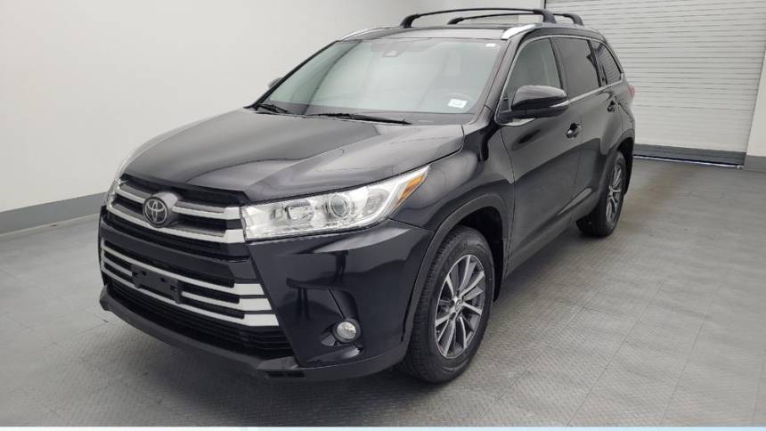 2019 Toyota Highlander XLE — SUV — 92,717 mi — St. Louis, MO