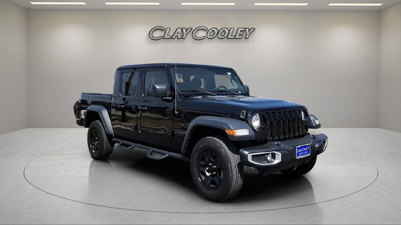2023 Jeep Gladiator Sport — Pickup Truck — 29,250 mi — Mesquite, TX