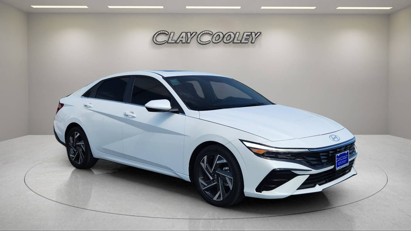 2025 Hyundai Elantra SEL Convenience — Sedan — 13,636 mi — Mesquite, TX