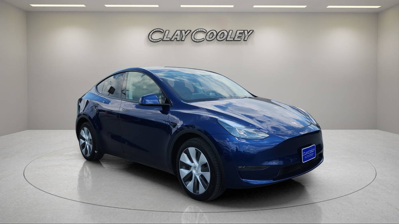 2023 Tesla Model Y Long Range — SUV — 17,835 mi — Mesquite, TX