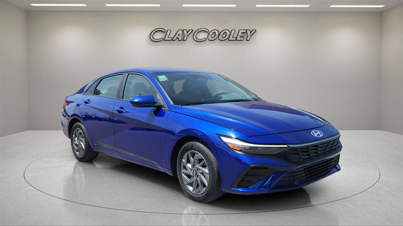 2024 Hyundai Elantra SEL — Sedan — 12,389 mi — Mesquite, TX