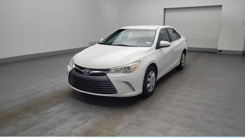 2016 Toyota Camry LE — Sedan — 84,372 mi — Knoxville, TN