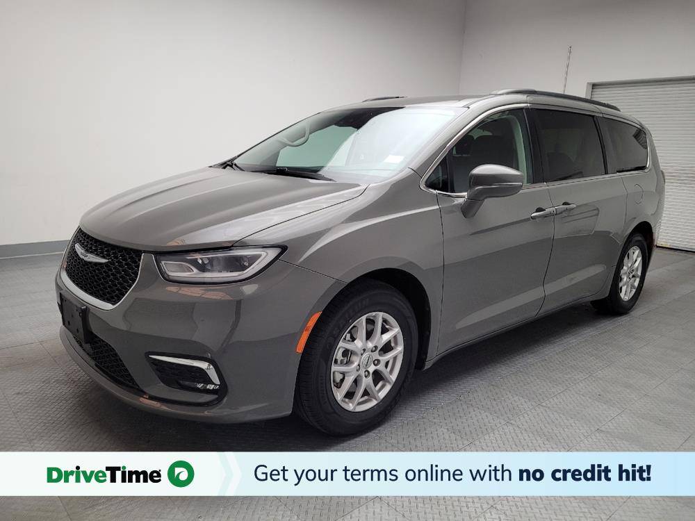 2022 Chrysler Pacifica Touring L — Minivan — 58,130 mi — Torrance, CA
