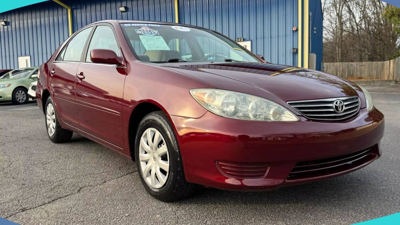 2005 Toyota Camry LE — Sedan — 65,169 mi — Ellenwood, GA
