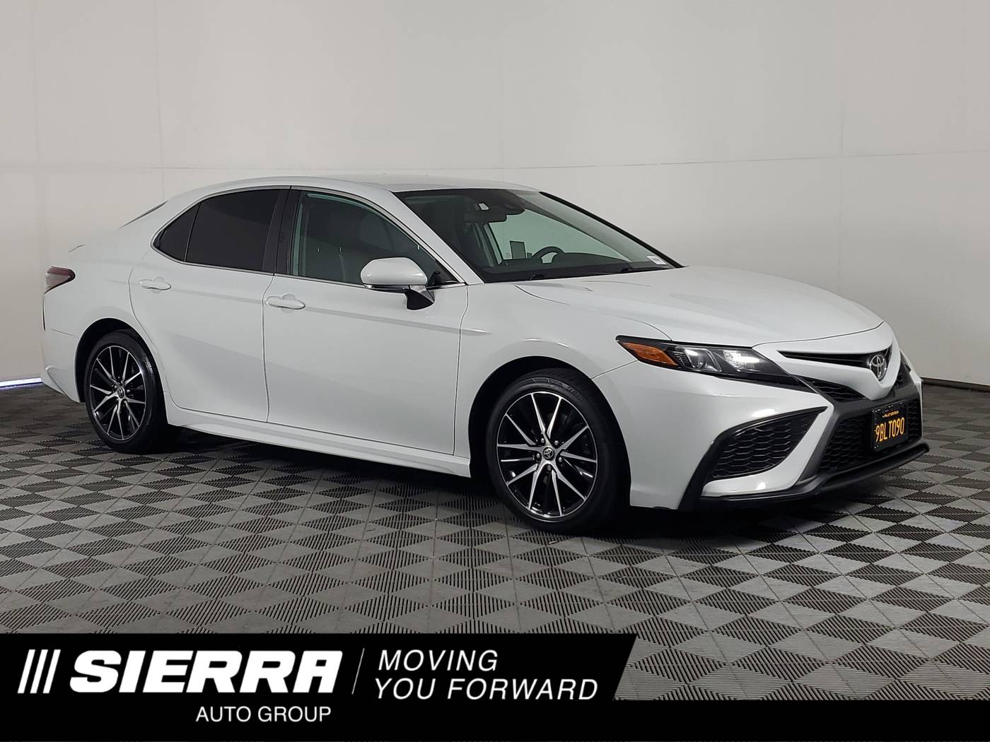 2022 Toyota Camry SE — Sedan — 21,170 mi — Monrovia, CA