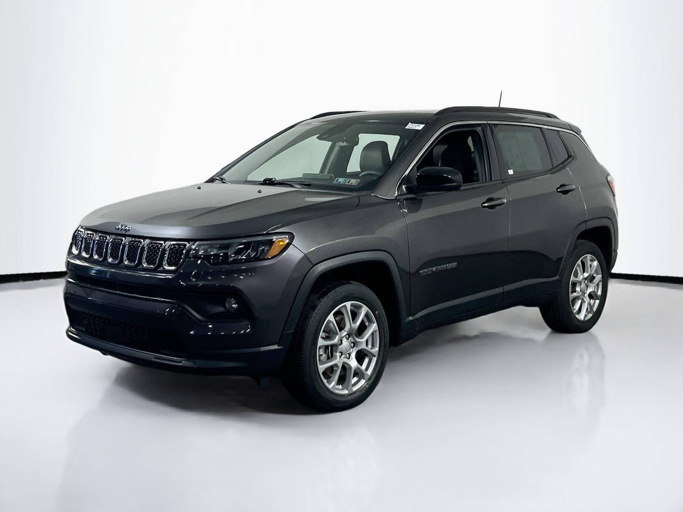 2023 Jeep Compass Latitude Lux — SUV — 8,185 mi — Exton, PA