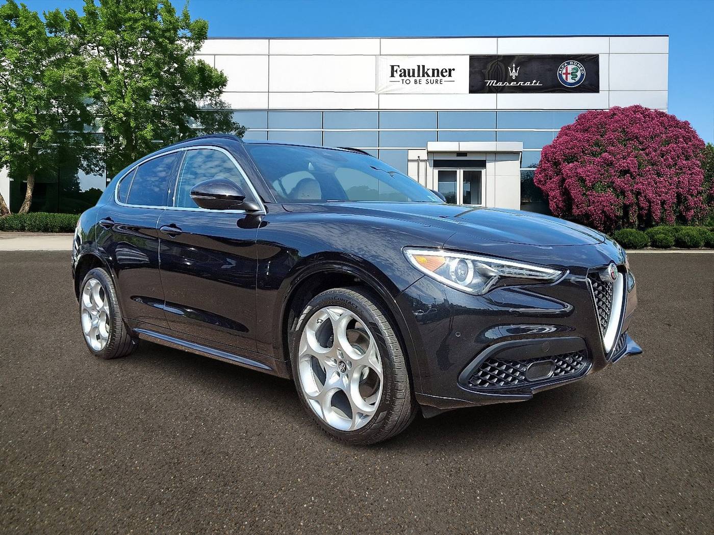 2023 Alfa Romeo Stelvio Lusso — SUV — 24,840 mi — Willow Grove, PA