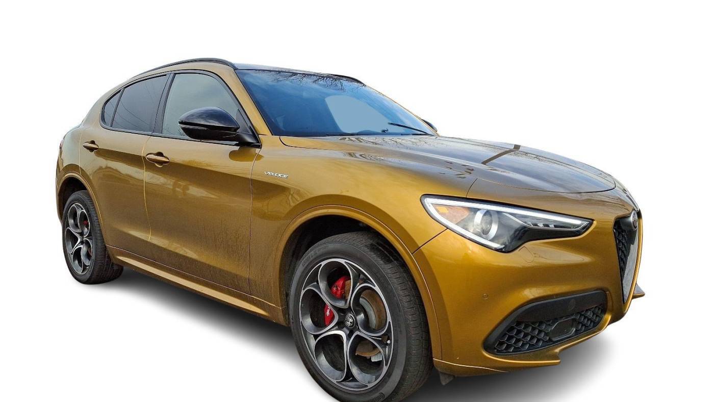 2023 Alfa Romeo Stelvio Veloce — SUV — 24,589 mi — Willow Grove, PA