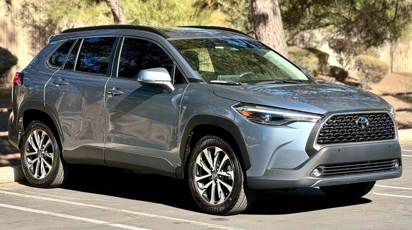 2023 Toyota Corolla Cross XLE — SUV — 17,250 mi — Phoenix, AZ
