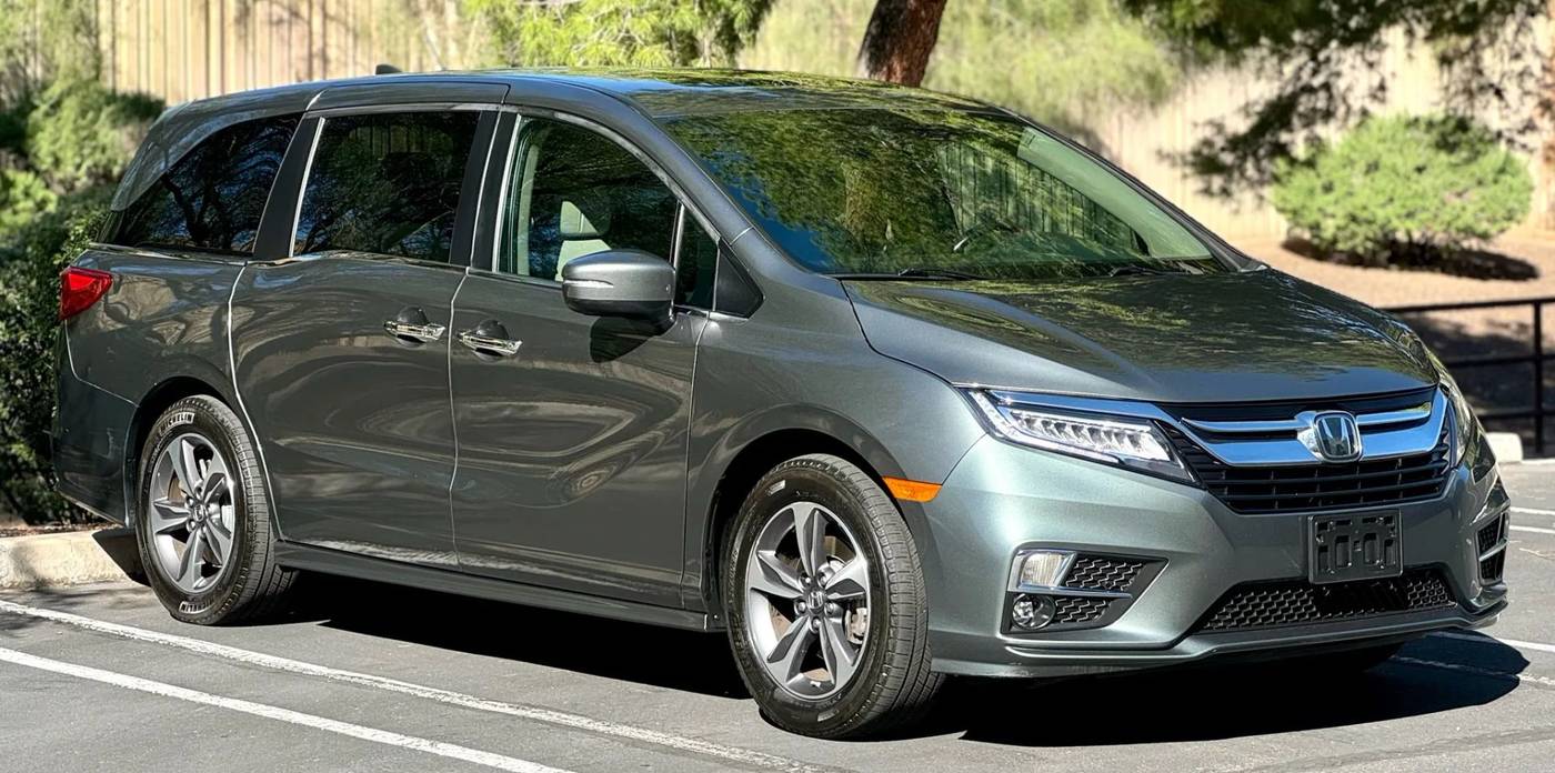 2018 Honda Odyssey Touring — Minivan — 46,792 mi — Phoenix, AZ