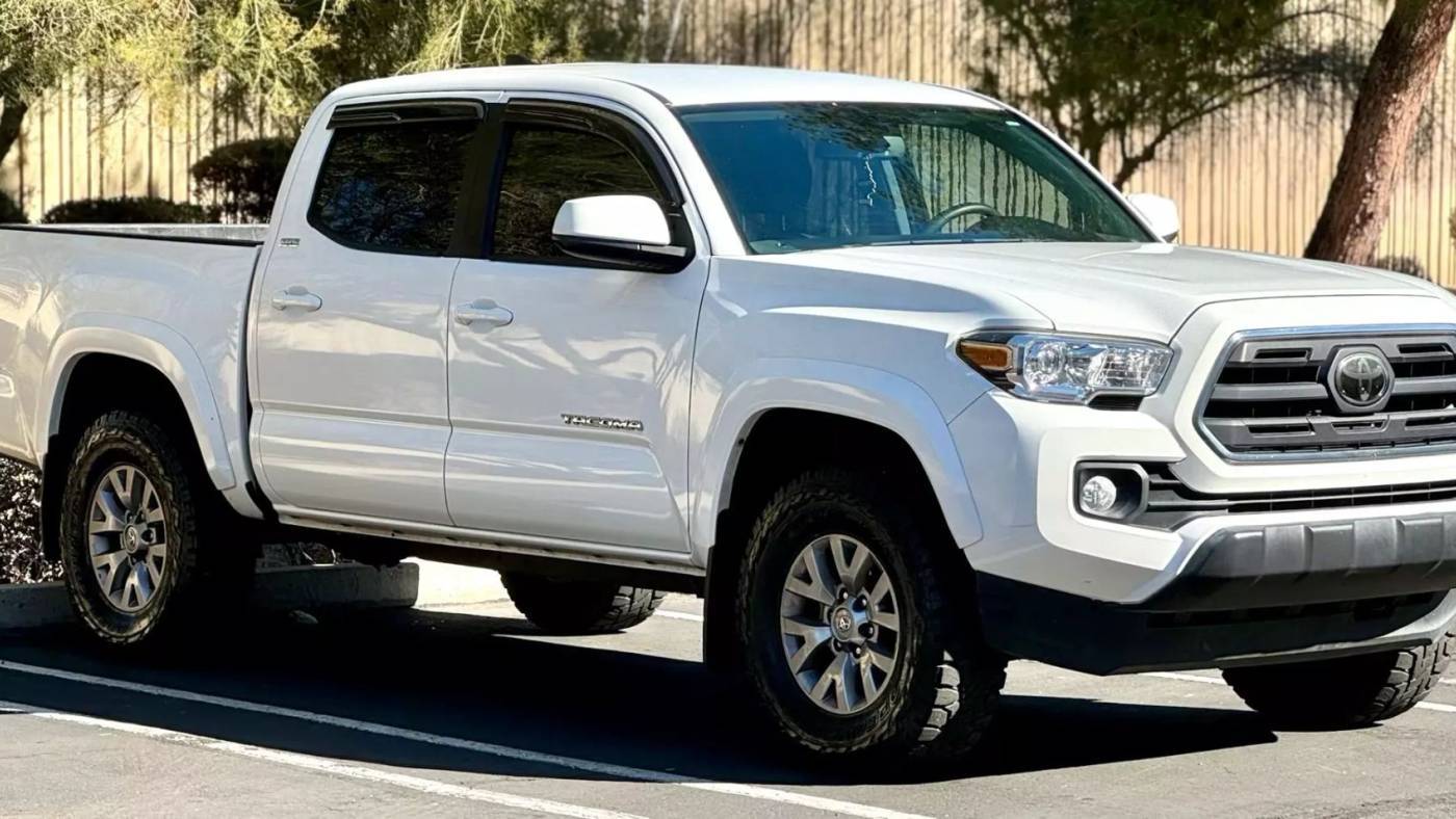 2019 Toyota Tacoma SR5 — Pickup Truck — 39,209 mi — Phoenix, AZ