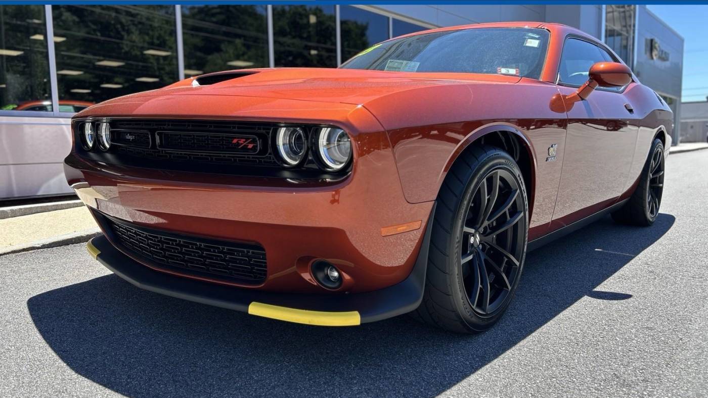 2023 Dodge Challenger R/T Scat Pack — Coupe — 2,421 mi — Manchester, NH
