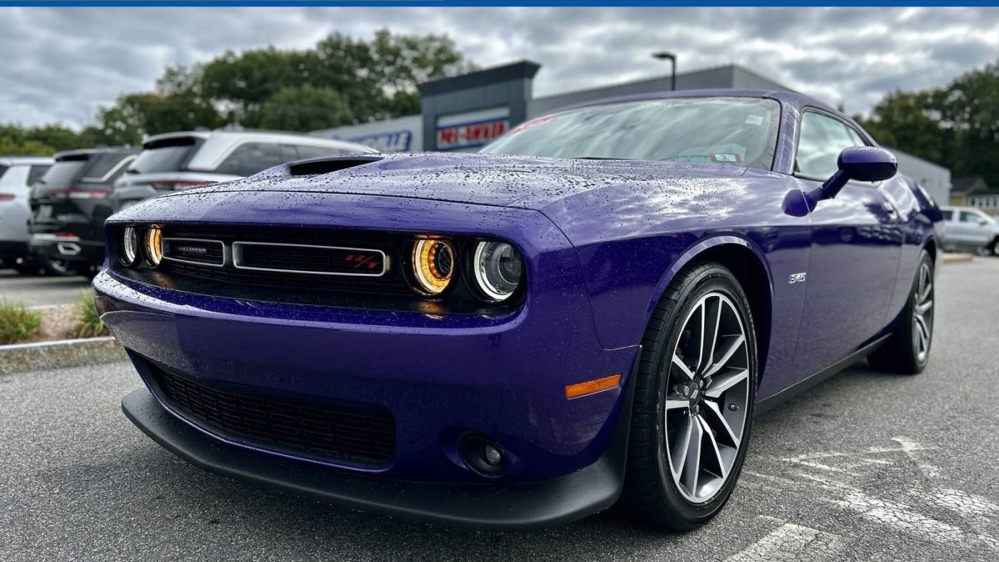 2023 Dodge Challenger R/T — Coupe — 17,578 mi — Manchester, NH