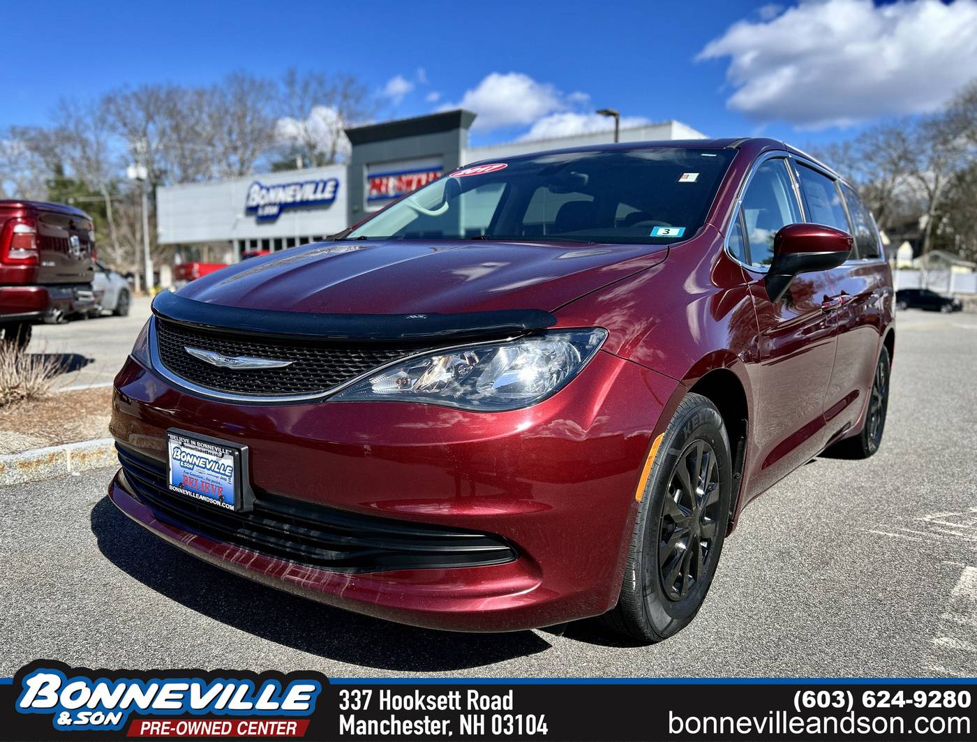 2017 Chrysler Pacifica LX — Minivan — 111,536 mi — Manchester, NH