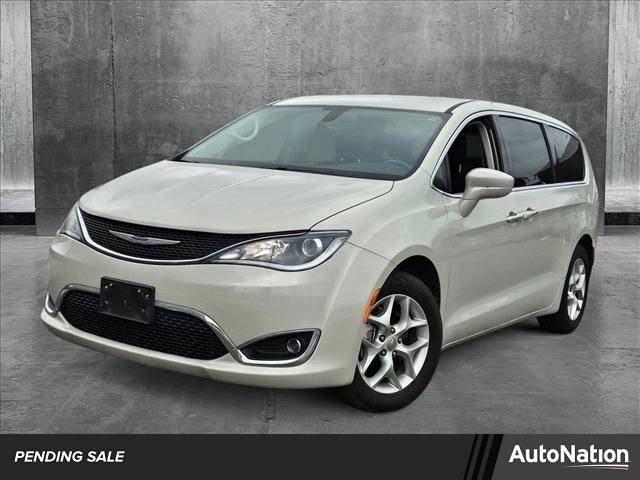 2019 Chrysler Pacifica Touring Plus — Minivan — 100,912 mi — Fort Worth, TX