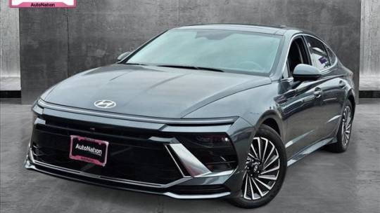 2024 Hyundai Sonata Hybrid Limited — Sedan — 3,932 mi — Fort Worth, TX