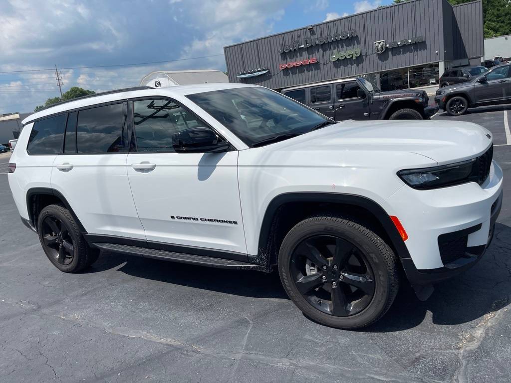 2024 Jeep Grand Cherokee Altitude — SUV — 17,066 mi — Zanesville, OH