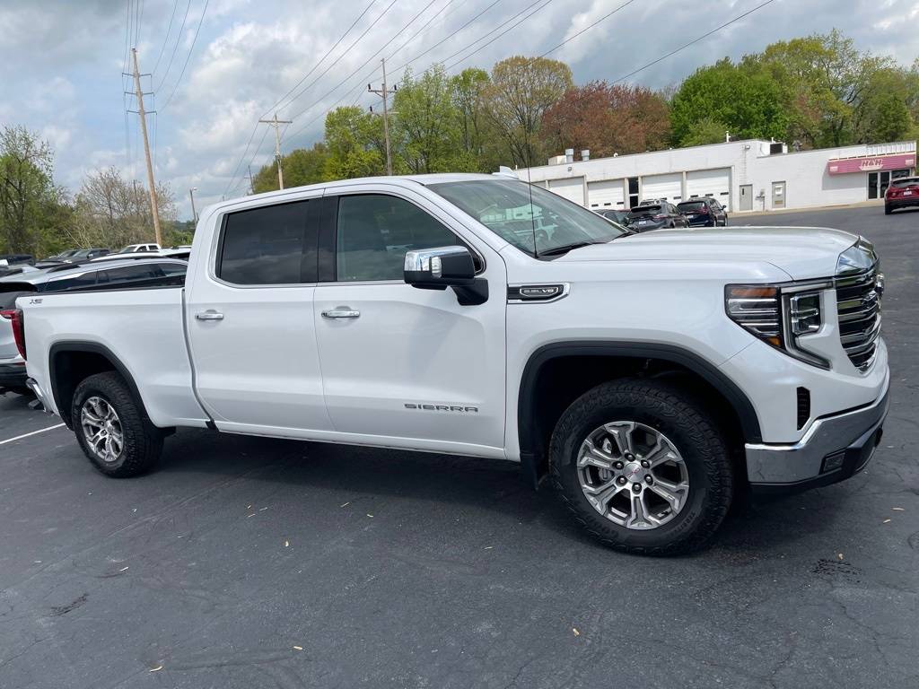 2023 GMC Sierra 1500 SLT — Pickup Truck — 6,669 mi — Zanesville, OH