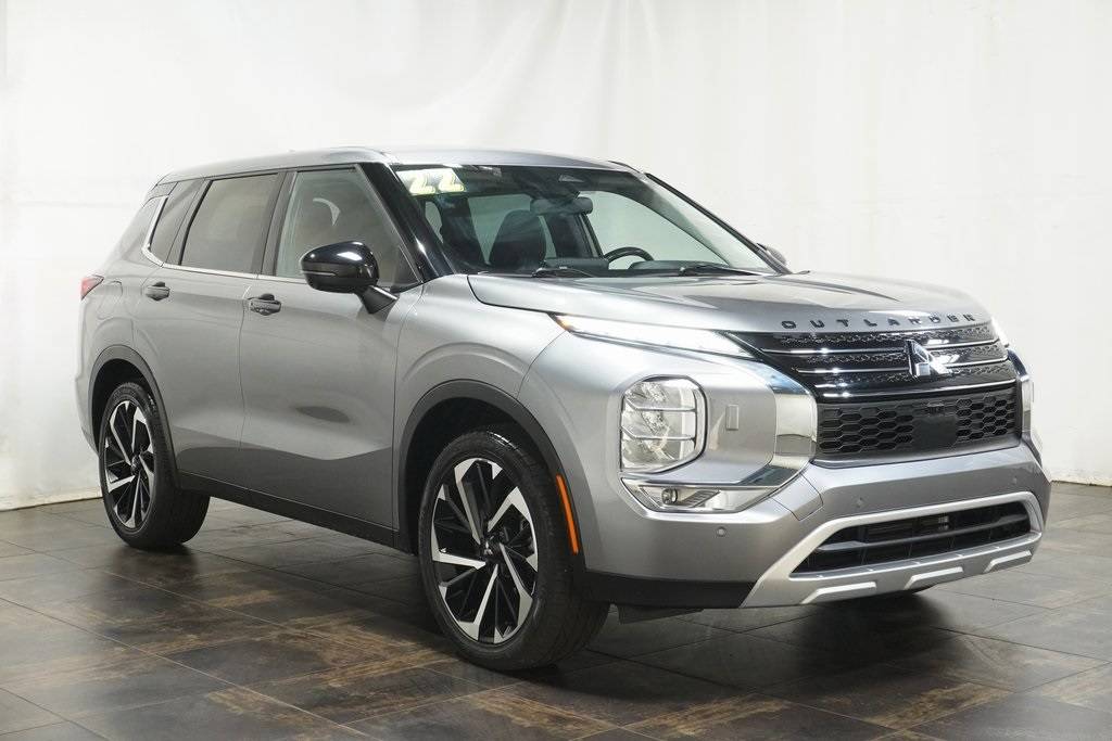 2022 Mitsubishi Outlander SE — SUV — 43,818 mi — Boardman, OH