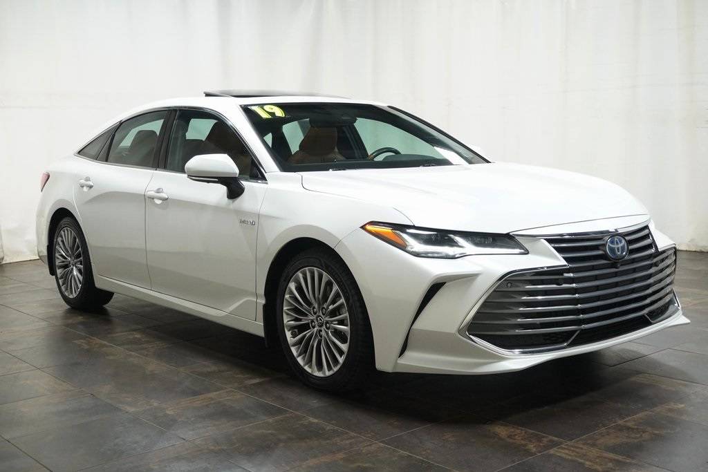 2019 Toyota Avalon Hybrid XLE — Sedan — 26,216 mi — Boardman, OH