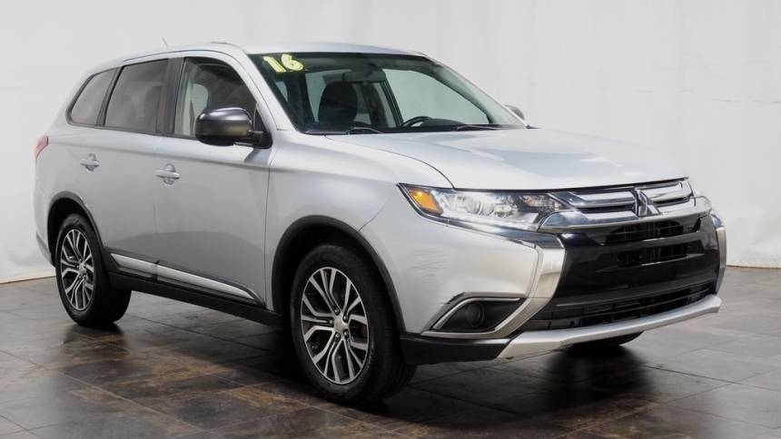 2016 Mitsubishi Outlander ES — SUV — 88,898 mi — Boardman, OH