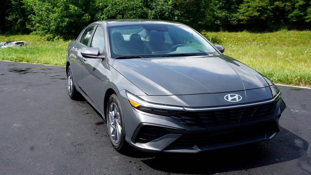 2024 Hyundai Elantra SEL — Sedan — 4,322 mi — Boardman, OH