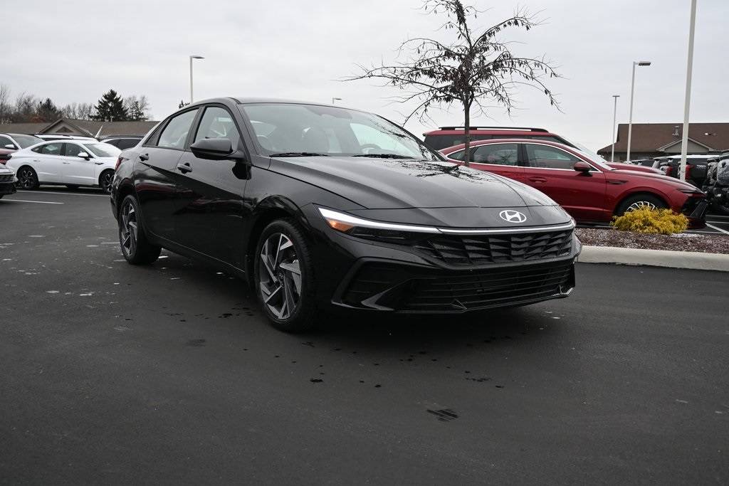 2025 Hyundai Elantra SEL Sport — Sedan — 11 mi — Boardman, OH