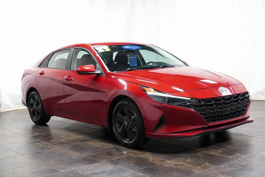 2023 Hyundai Elantra SEL — Sedan — 17,228 mi — Boardman, OH
