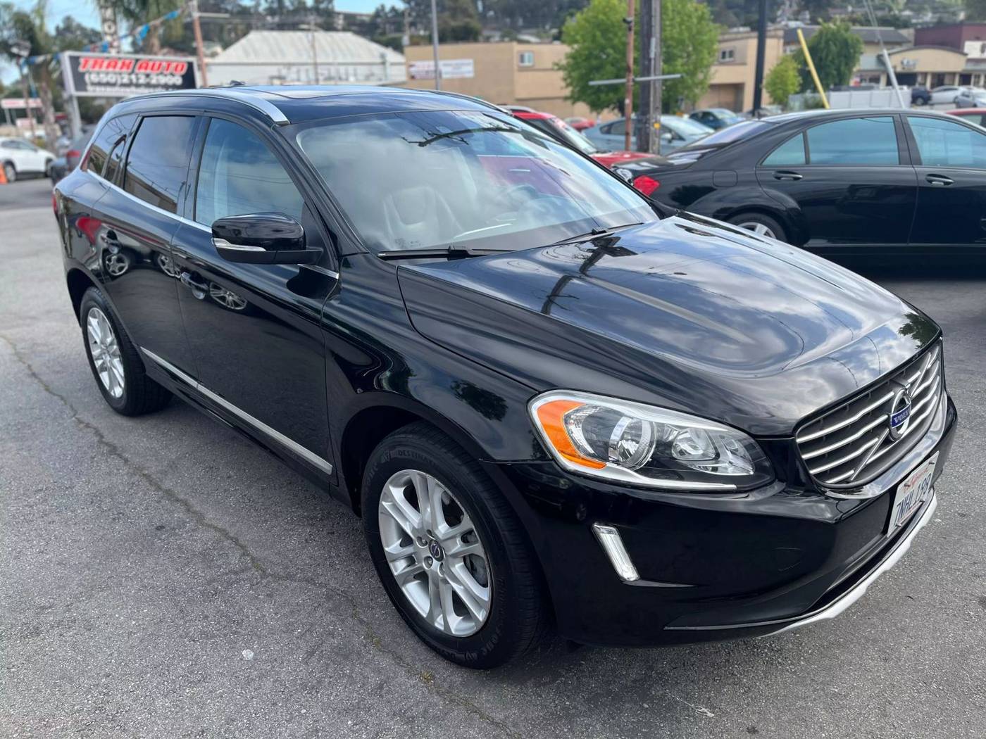 2015 Volvo XC60 T5 Drive-E Premier — SUV — 120,505 mi — San Mateo, CA