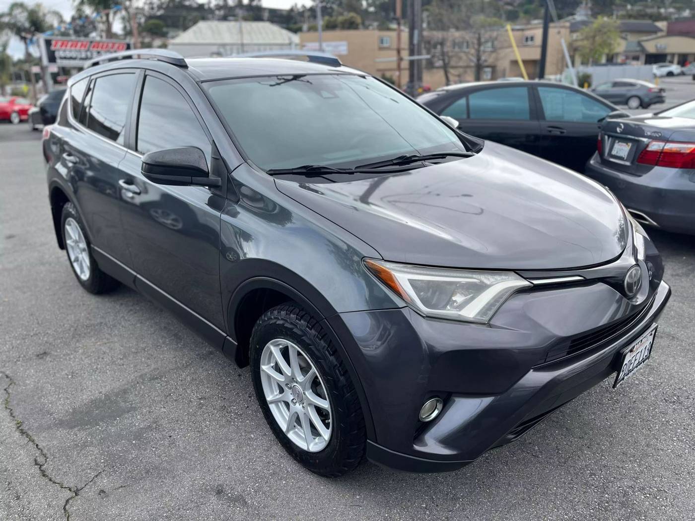2017 Toyota RAV4 LE — SUV — 86,625 mi — San Mateo, CA