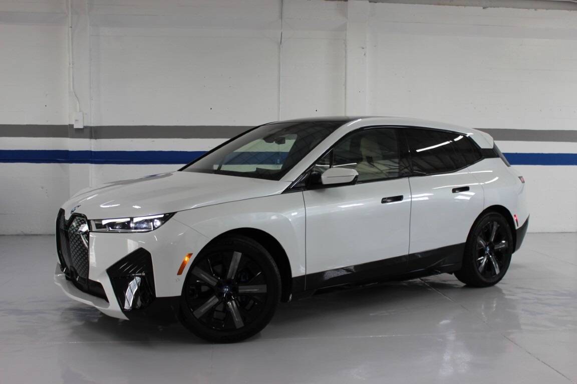 2023 BMW iX M60 — SUV — 28,200 mi — San Mateo, CA