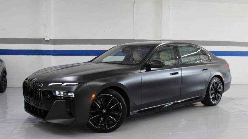 2023 BMW i7 xDrive60 — Sedan — 9,940 mi — San Mateo, CA