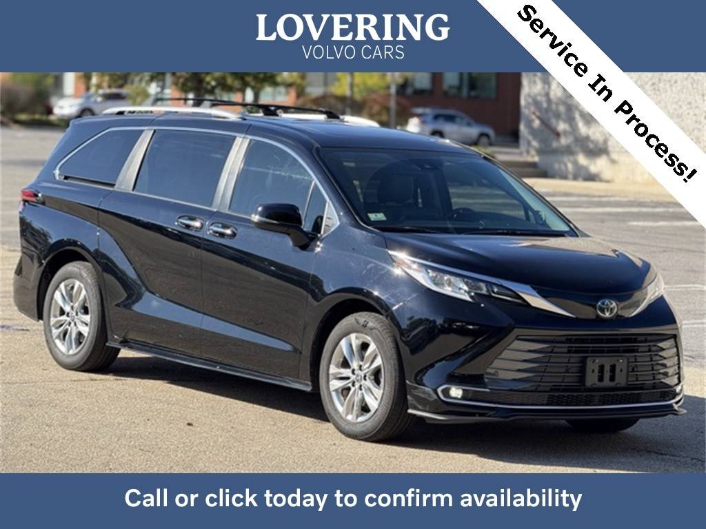 2022 Toyota Sienna Limited — Minivan — 63,885 mi — Nashua, NH