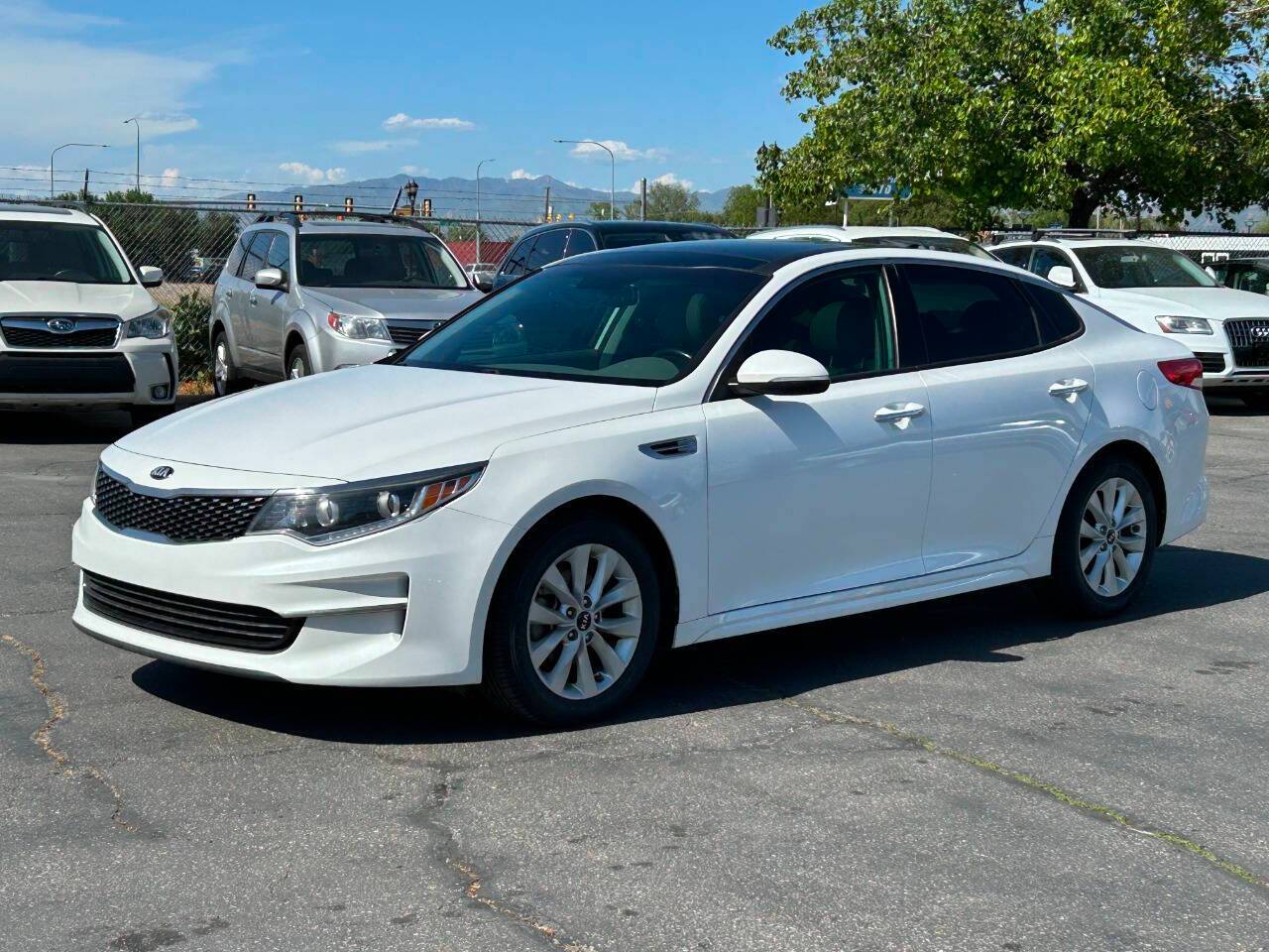 2017 Kia Optima EX — Sedan — 60,000 mi — Midvale, UT