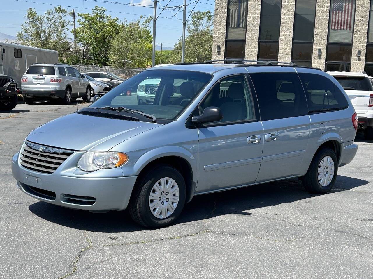 2005 Chrysler Town & Country LX — Minivan — 138,000 mi — Midvale, UT