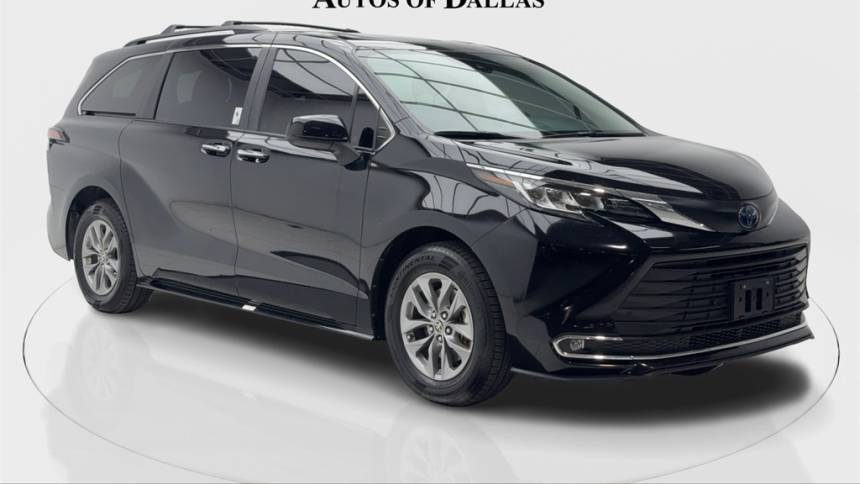 2023 Toyota Sienna XLE — Minivan — 45,910 mi — Plano, TX