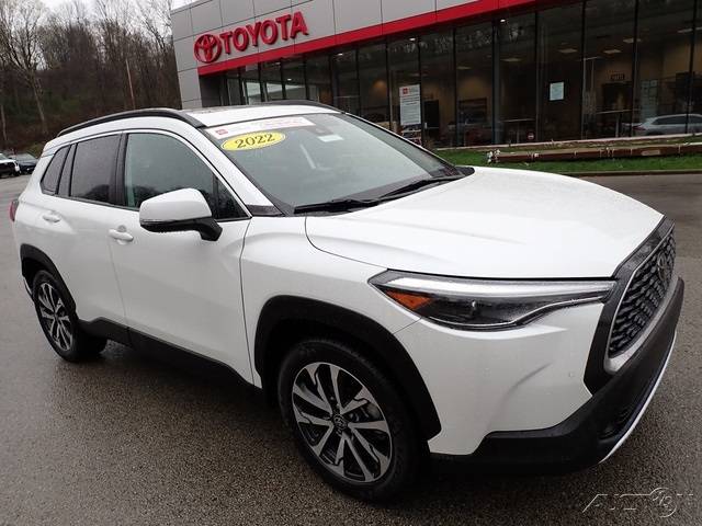 2022 Toyota Corolla Cross XLE — SUV — 29,764 mi — Pleasant Hills, PA
