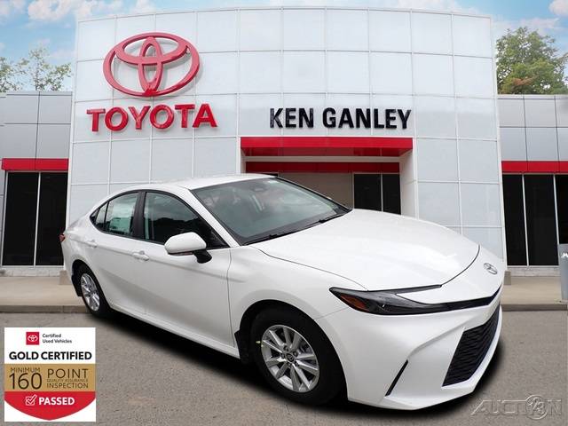 2025 Toyota Camry Hybrid LE — Sedan — 51 mi — Pleasant Hills, PA