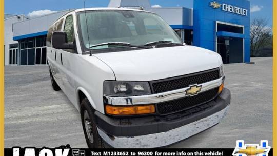 2021 Chevrolet Express Passenger LT — Passenger Van — 61,407 mi — Paoli, PA