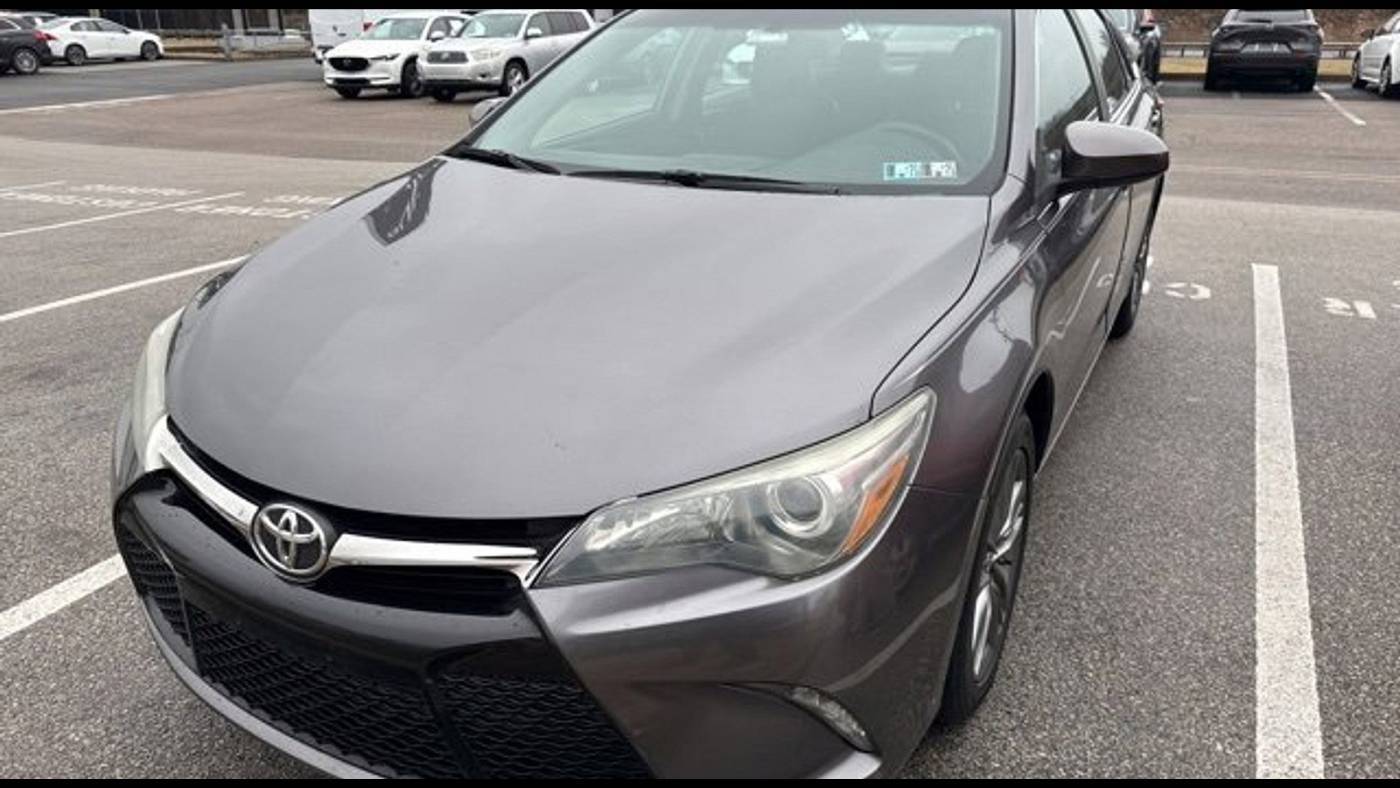 2015 Toyota Camry SE — Sedan — 200,738 mi — Trevose, PA