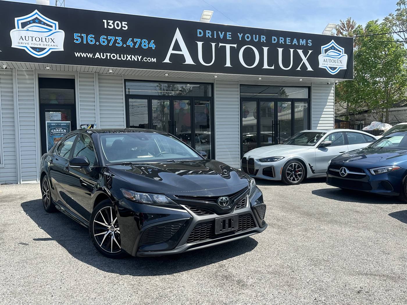 2023 Toyota Camry Hybrid SE Nightshade — Sedan — 68,384 mi — Elmont, NY