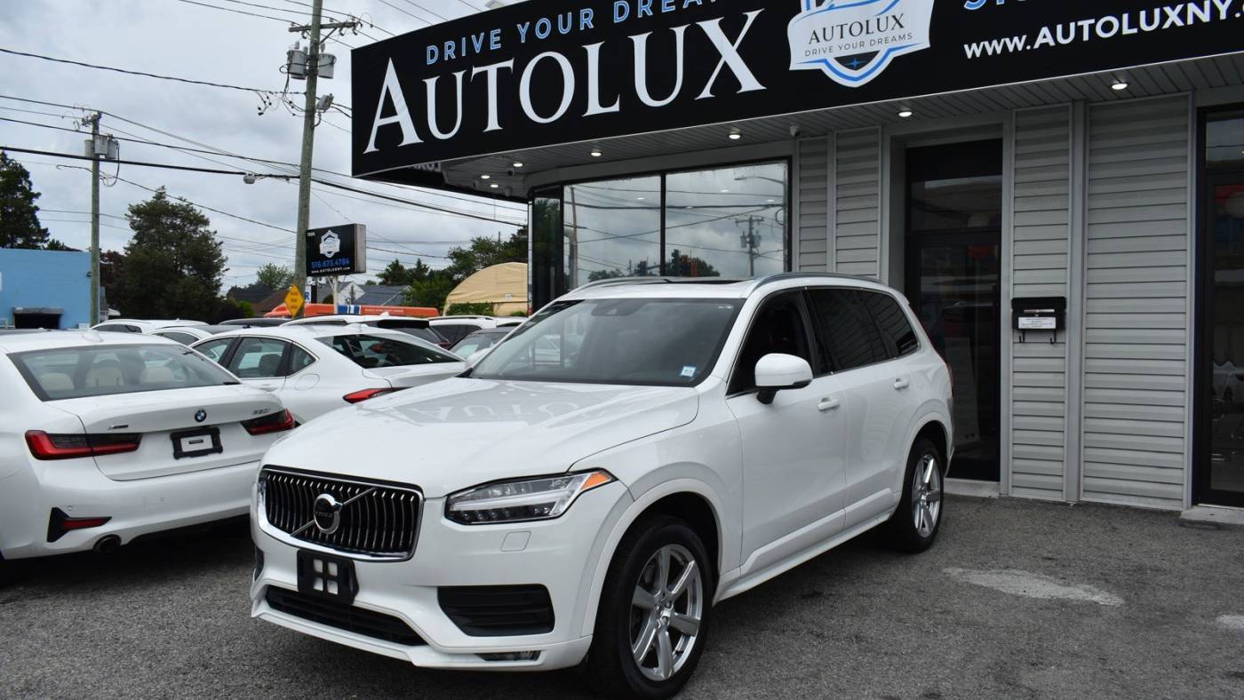 2021 Volvo XC90 Momentum — SUV — 29,901 mi — Elmont, NY