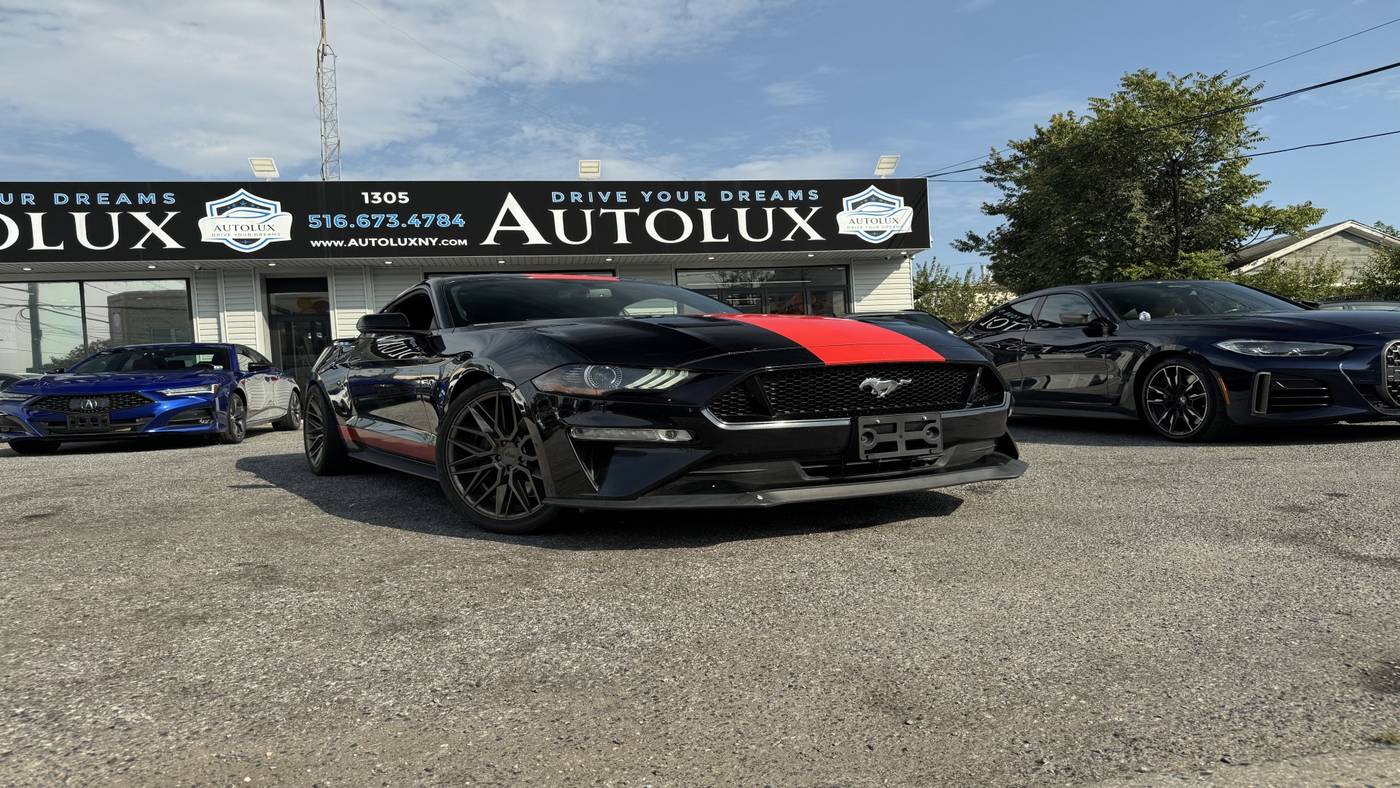 2019 Ford Mustang GT Premium — Coupe — 33,137 mi — Elmont, NY
